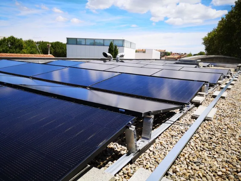 Chantier installation AJ Solar